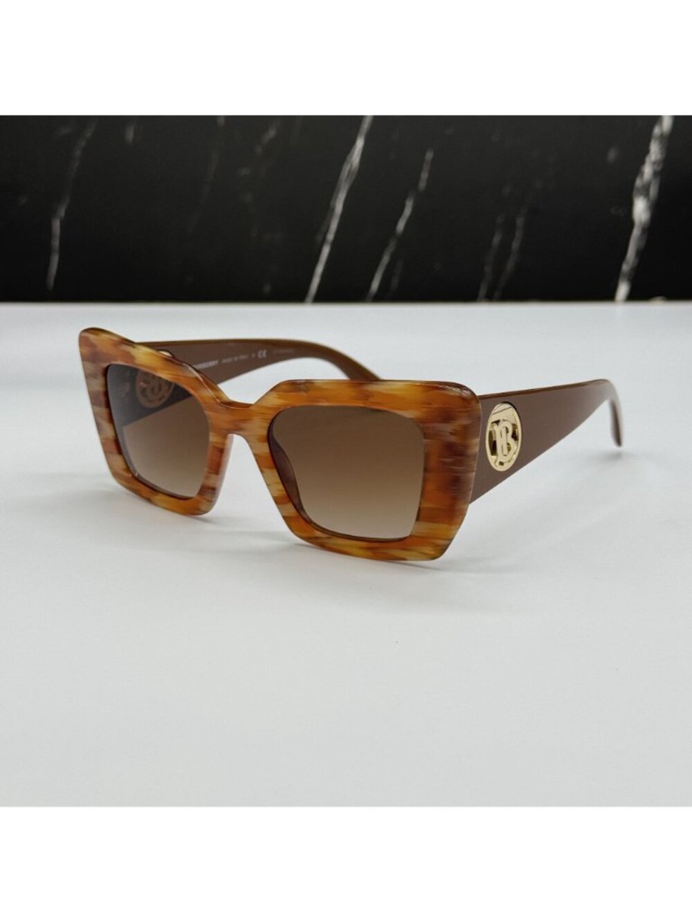 Burberry Be4344 394013 Cat Eye Sunglasses Authentic NEW - Picture 2 of 10